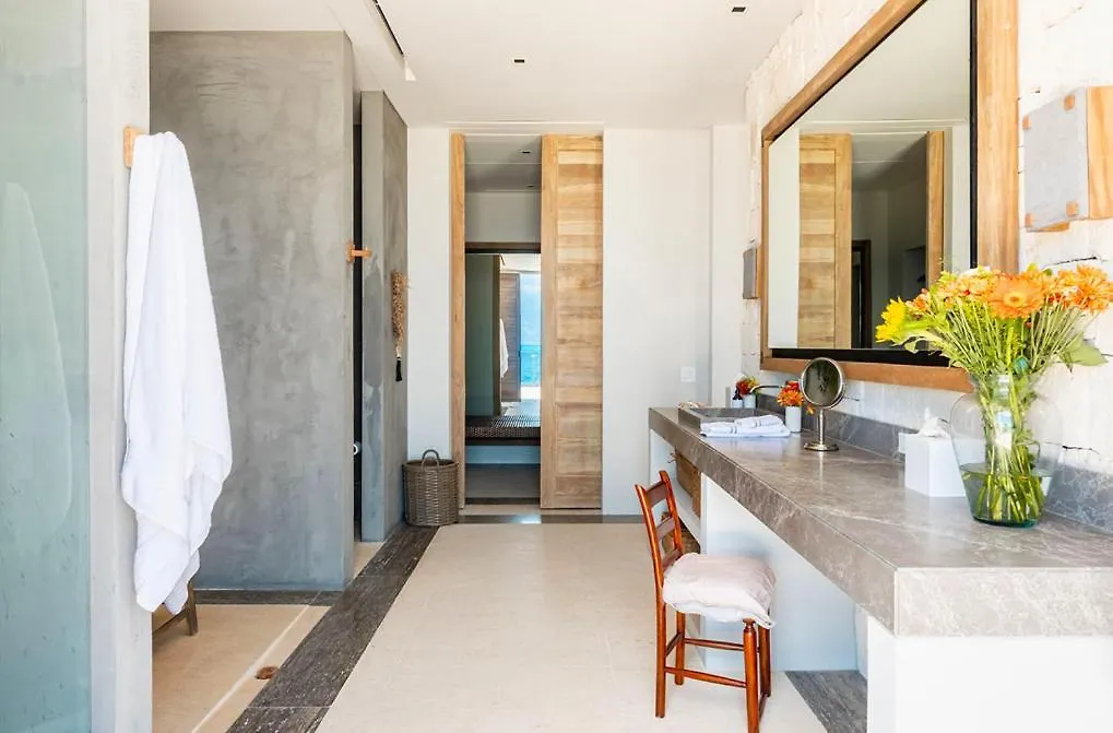 All Inclusive Holiday In Your Private Beachfront Villa - 7 Bedrooms Cancun