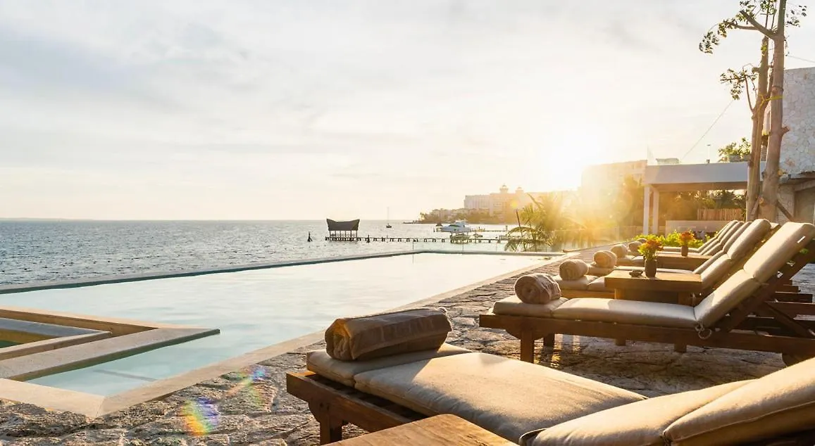 All Inclusive Holiday In Your Private Beachfront Villa - 7 Bedrooms Cancun