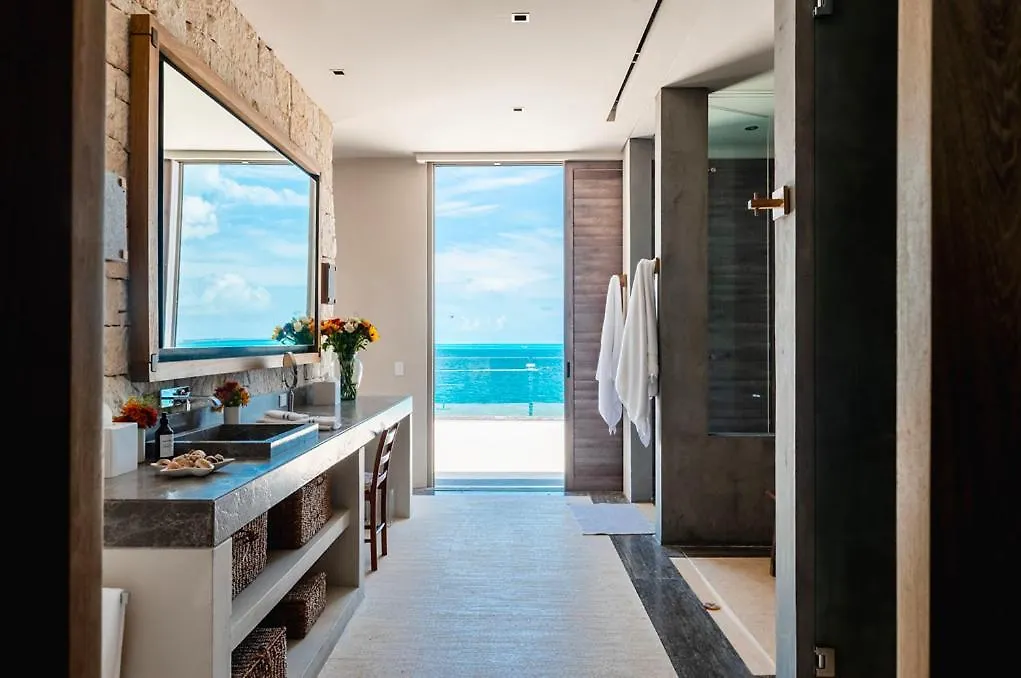 All Inclusive Holiday In Your Private Beachfront Villa - 7 Bedrooms Cancun